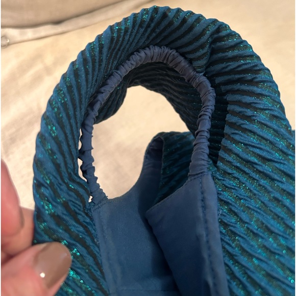 Teri Jon for Rickie Freeman Teal Off The Shoulder Long Dress Gown - Picture 9 of 14